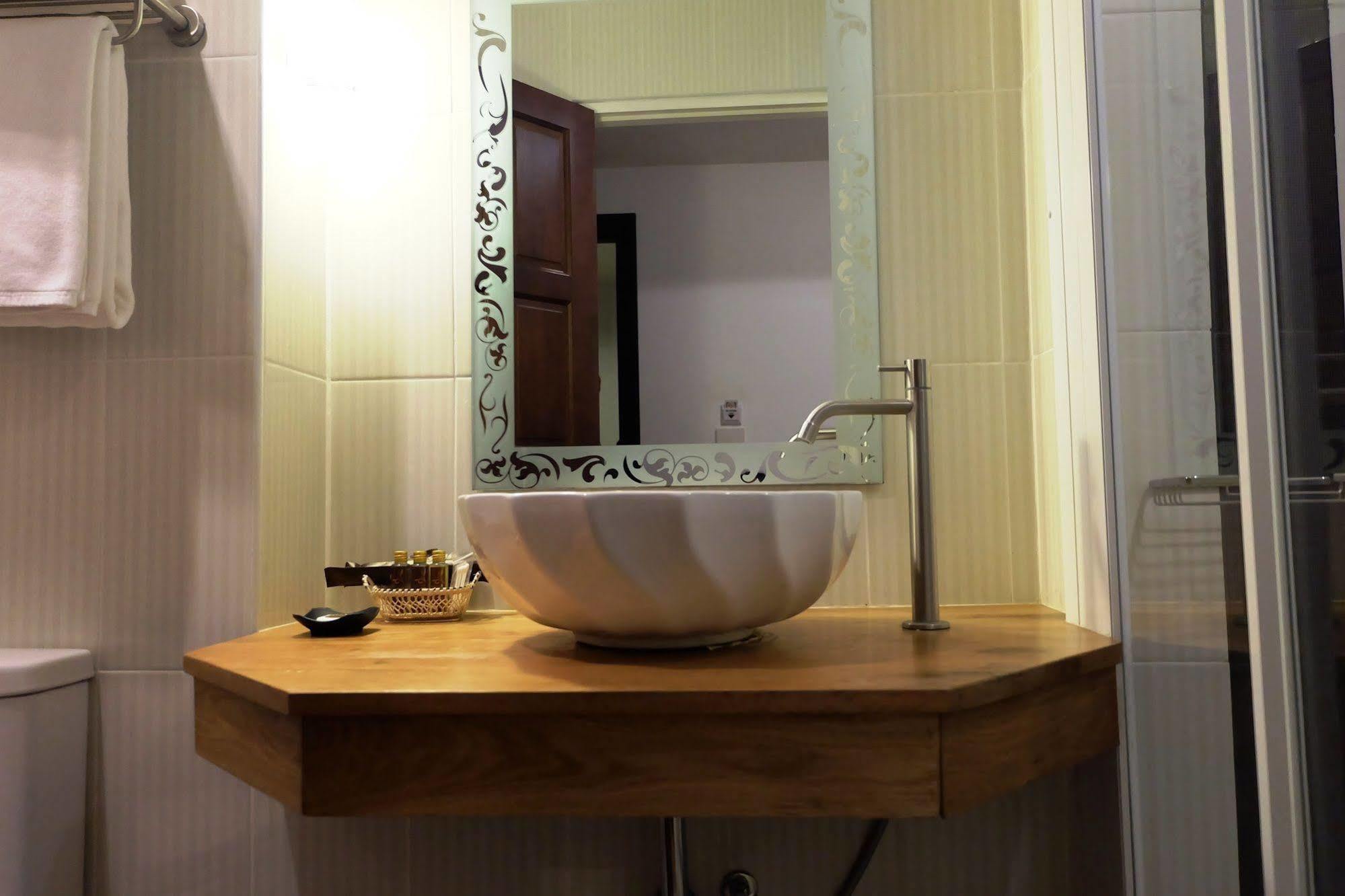 Cozy@9Hotel&Kitchen Bangkok Dış mekan fotoğraf